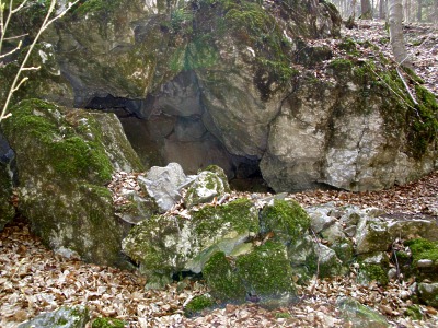 dol ky - jeskyka 4