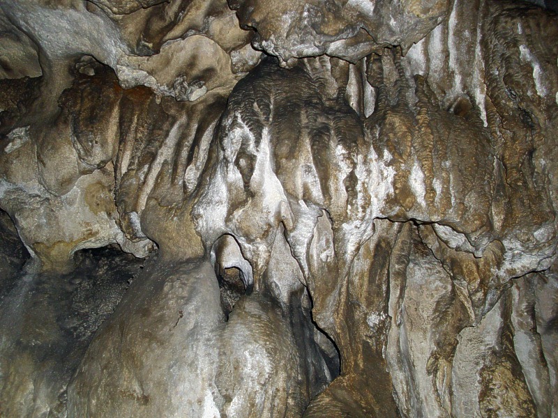 Jeskyn Netoprka - zadn dm - vzdoba